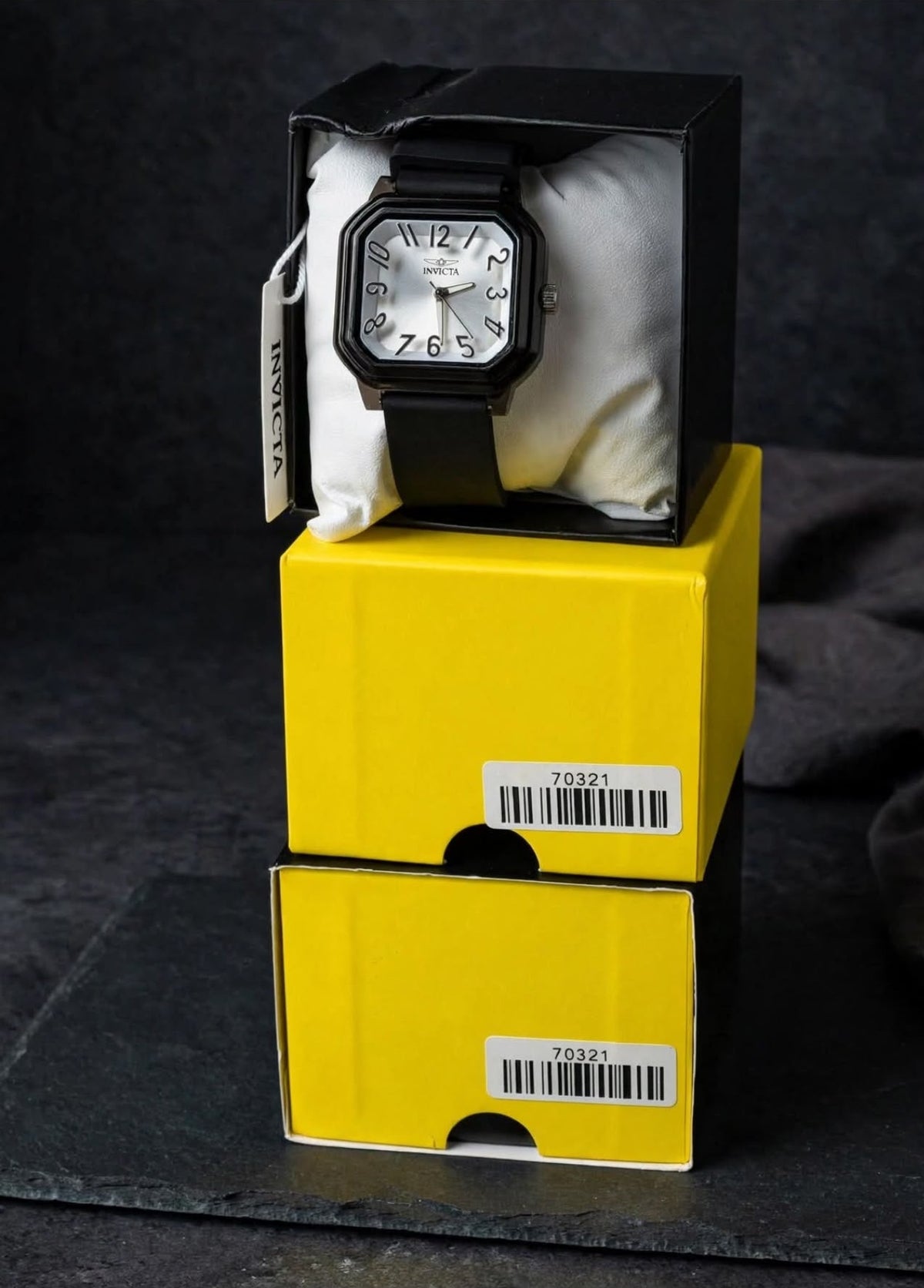 INVICTA unisex watches
