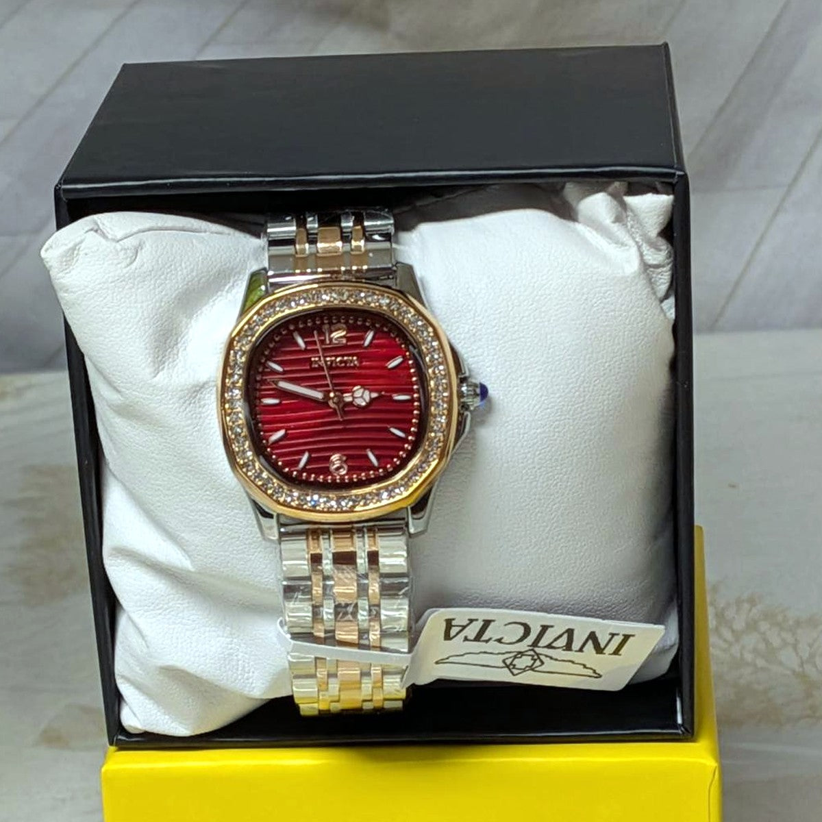 Invicta Unisex Watch – Gold and Red, Round Frame